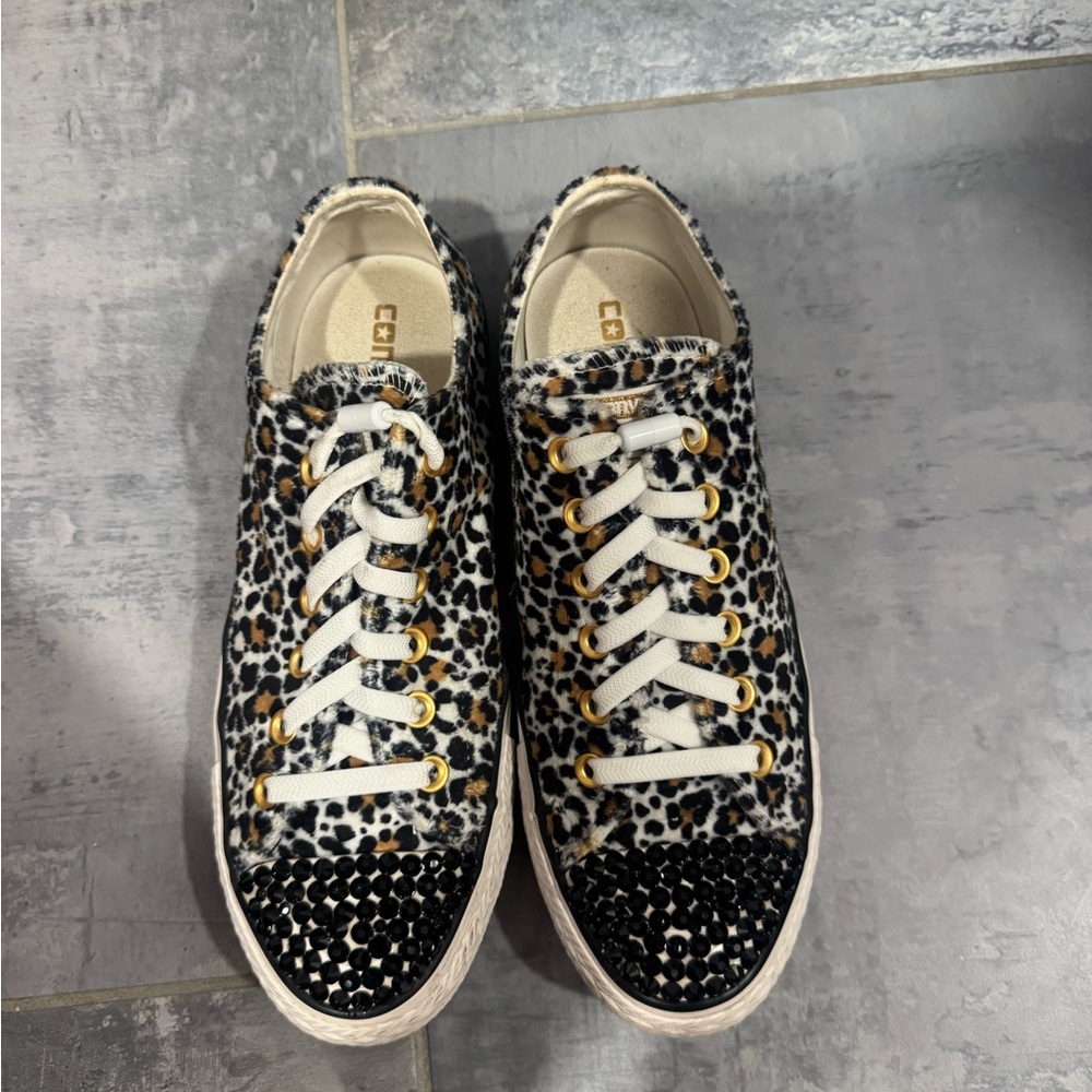 Converse Leopard Print Women's Sneakers with Black Accents